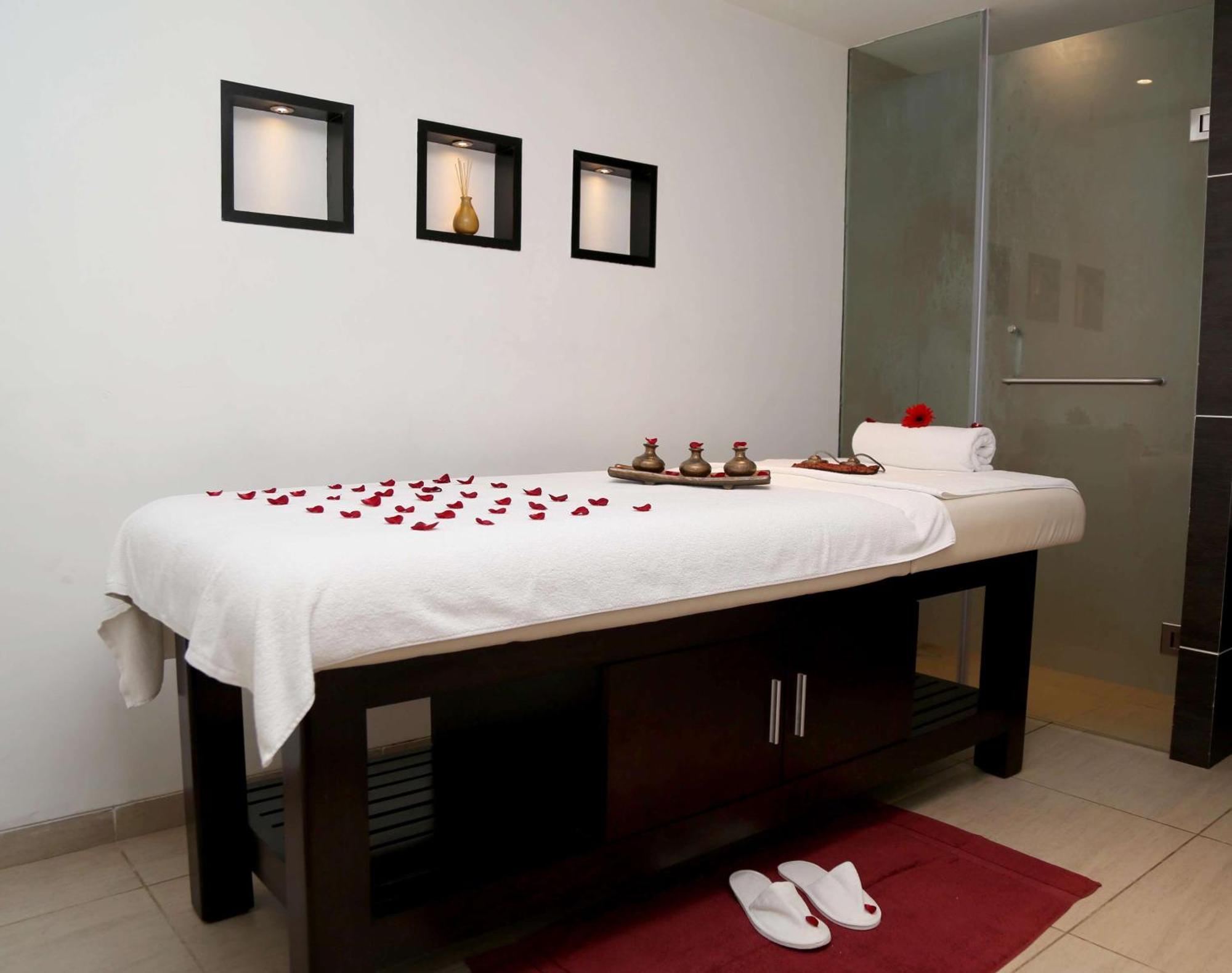 Country Inn & Suites By Radisson Navi Mumbai Exterior foto